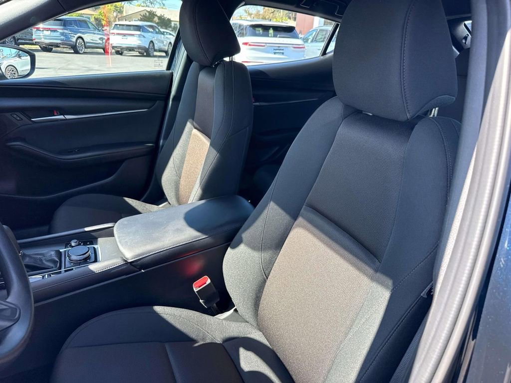 Used 2025 MAZDA MAZDA3 s image 23