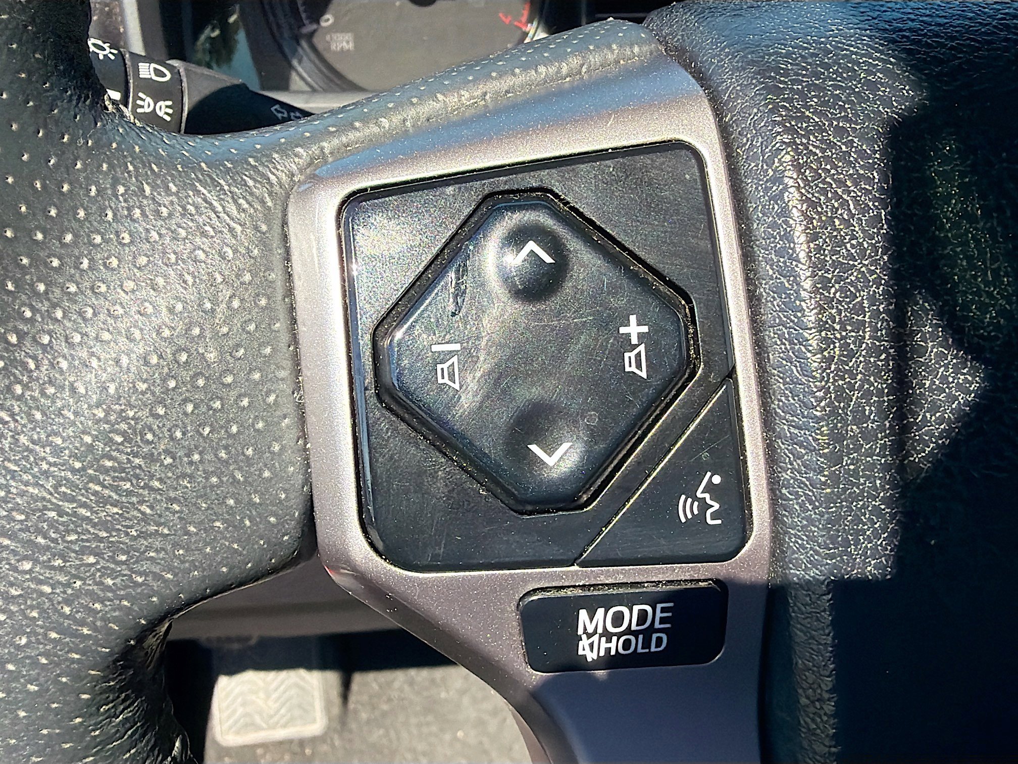 Used 2023 Toyota 4Runner SR5 image 36