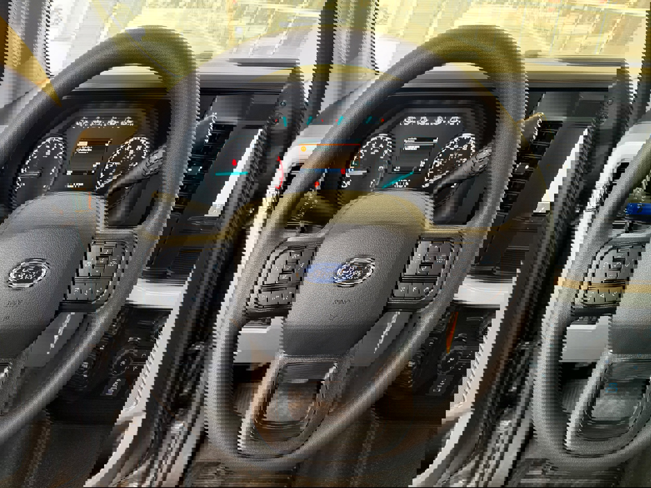 New 2026 Ford F350 XLT w/ FX4 Off-Road Package image 17