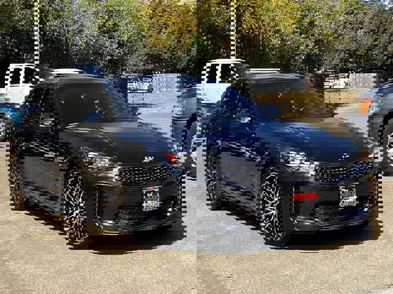 Used 2022 Kia Stinger GT1 image 2