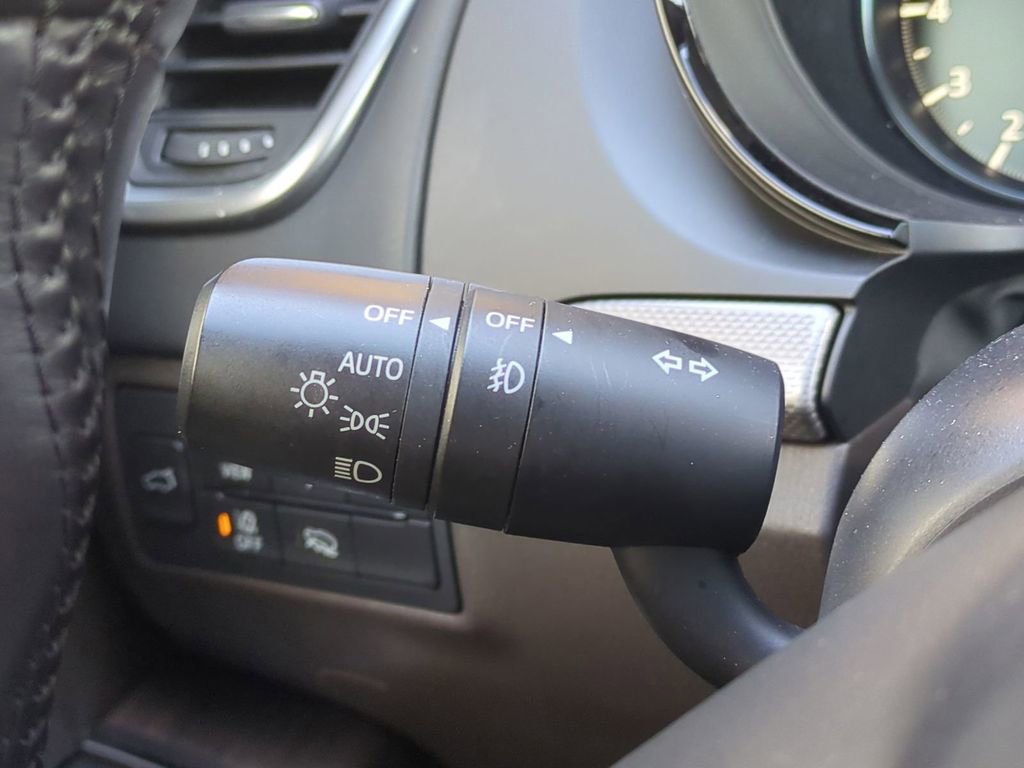 Used 2021 MAZDA CX-9 Signature image 30