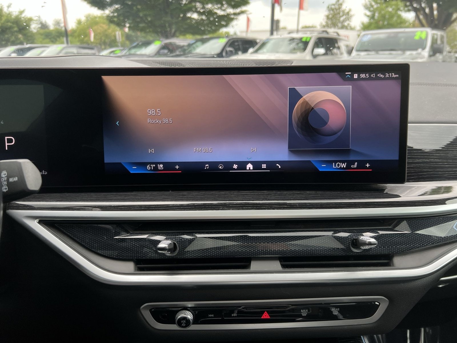 Used 2024 BMW X5 xDrive40i w/ M Sport Package AWD/4WD image 18