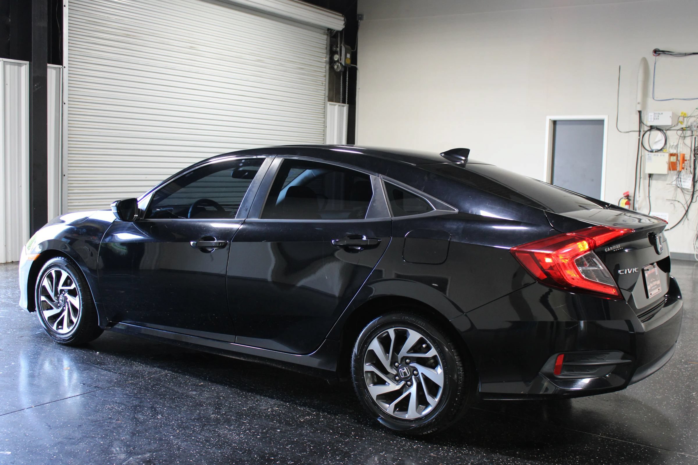 Used 2017 Honda Civic EX image 5
