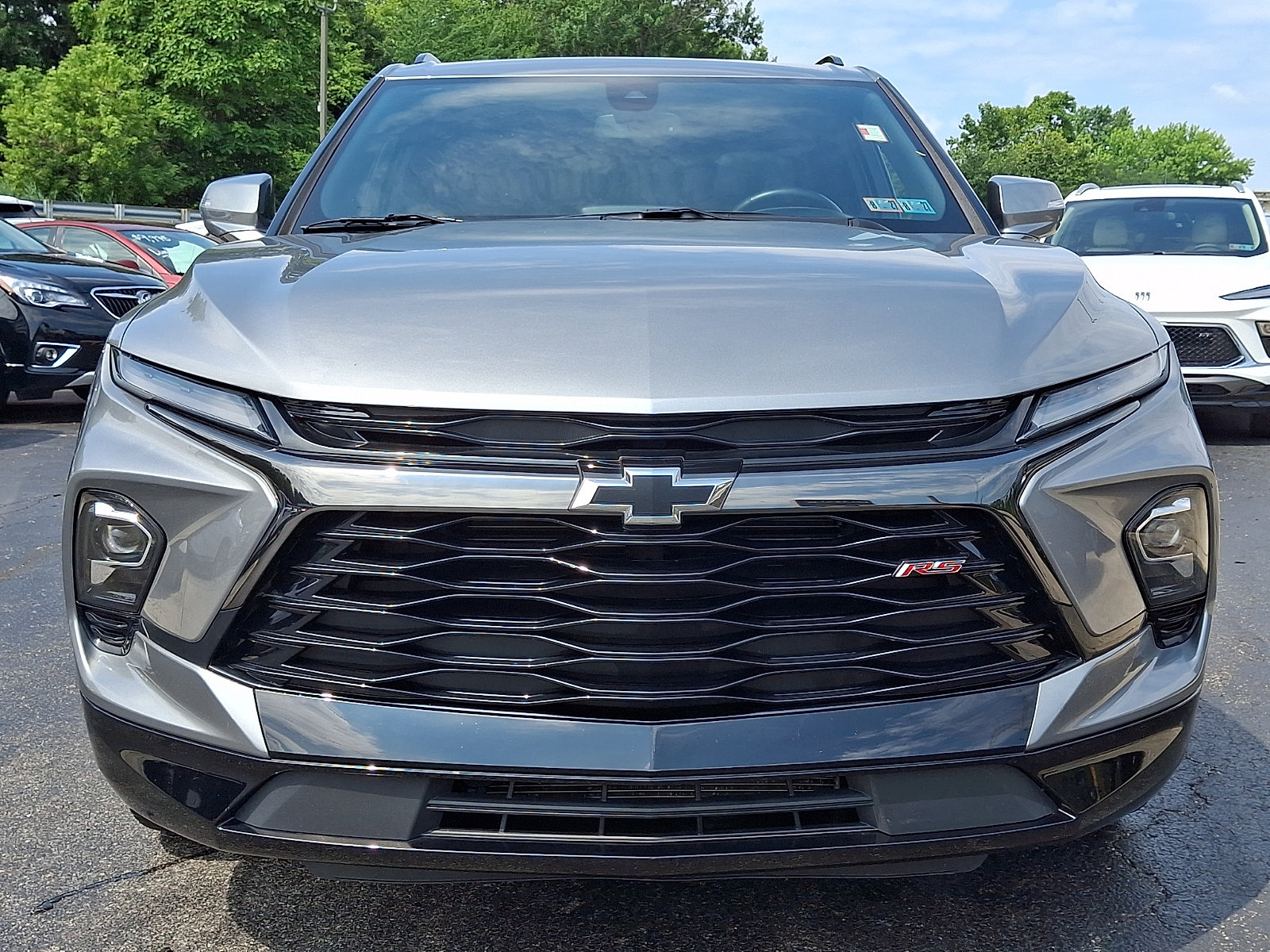 Used 2023 Chevrolet Blazer RS w/ Enhanced Convenience Package FWD image 2