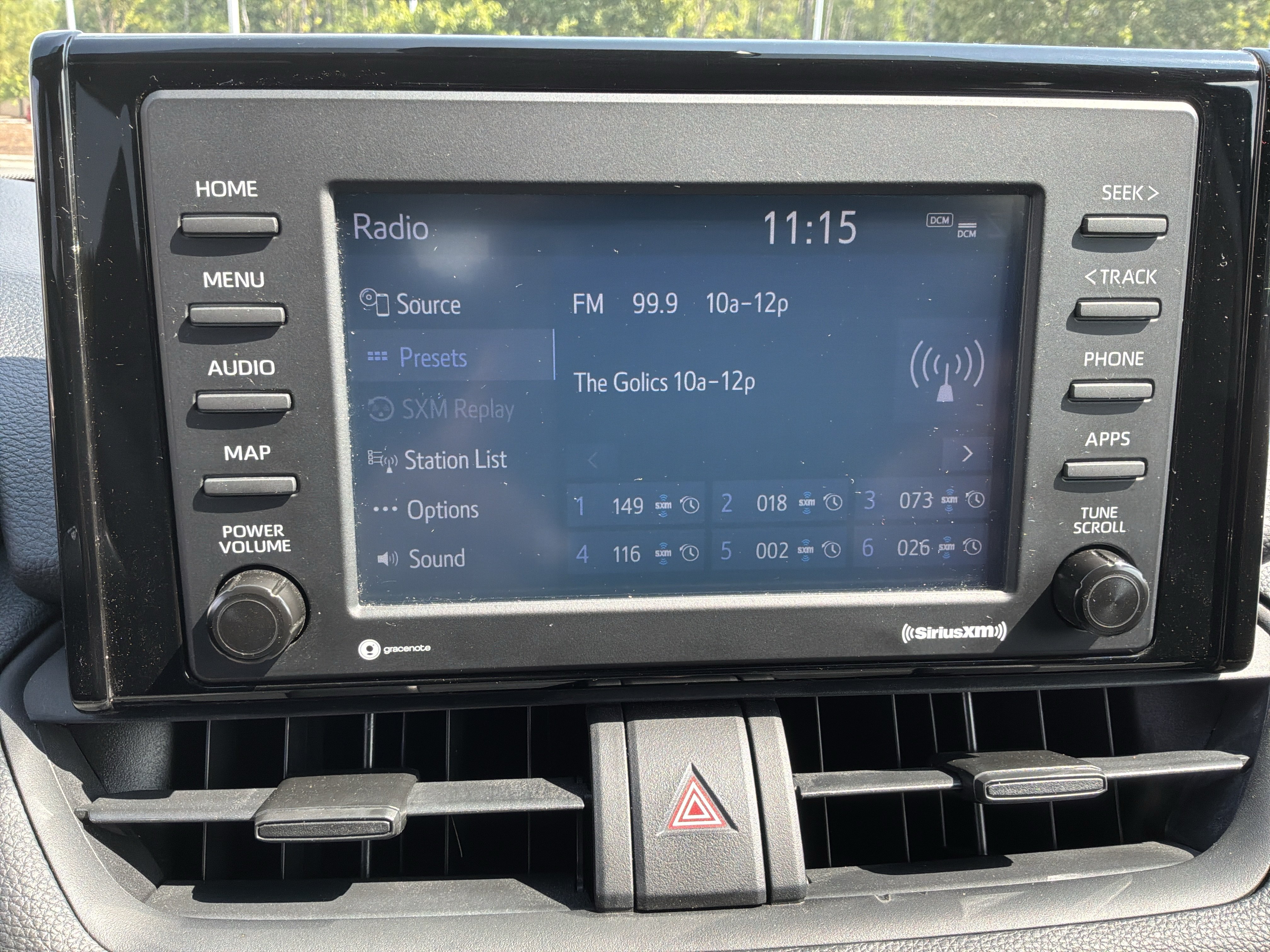 Used 2021 Toyota RAV4 XLE AWD/4WD image 23