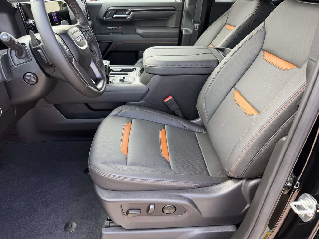 Used 2026 GMC Sierra 1500 AT4 w/ Technology Package AWD/4WD image 10