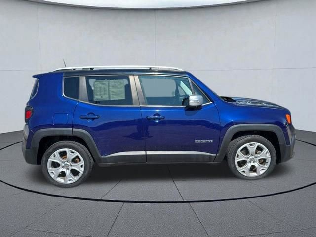 Used 2018 Jeep Renegade Limited w/ UConnect 8.4 Nav Group FWD image 9