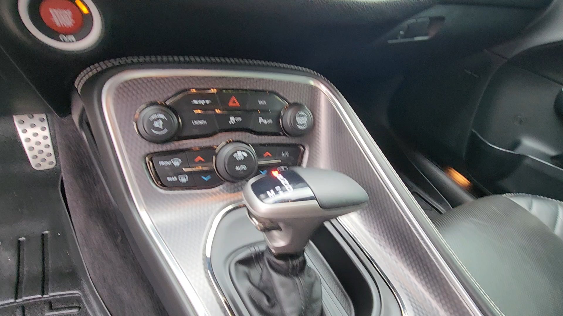 Used 2016 Dodge Challenger SRT Hellcat RWD image 37