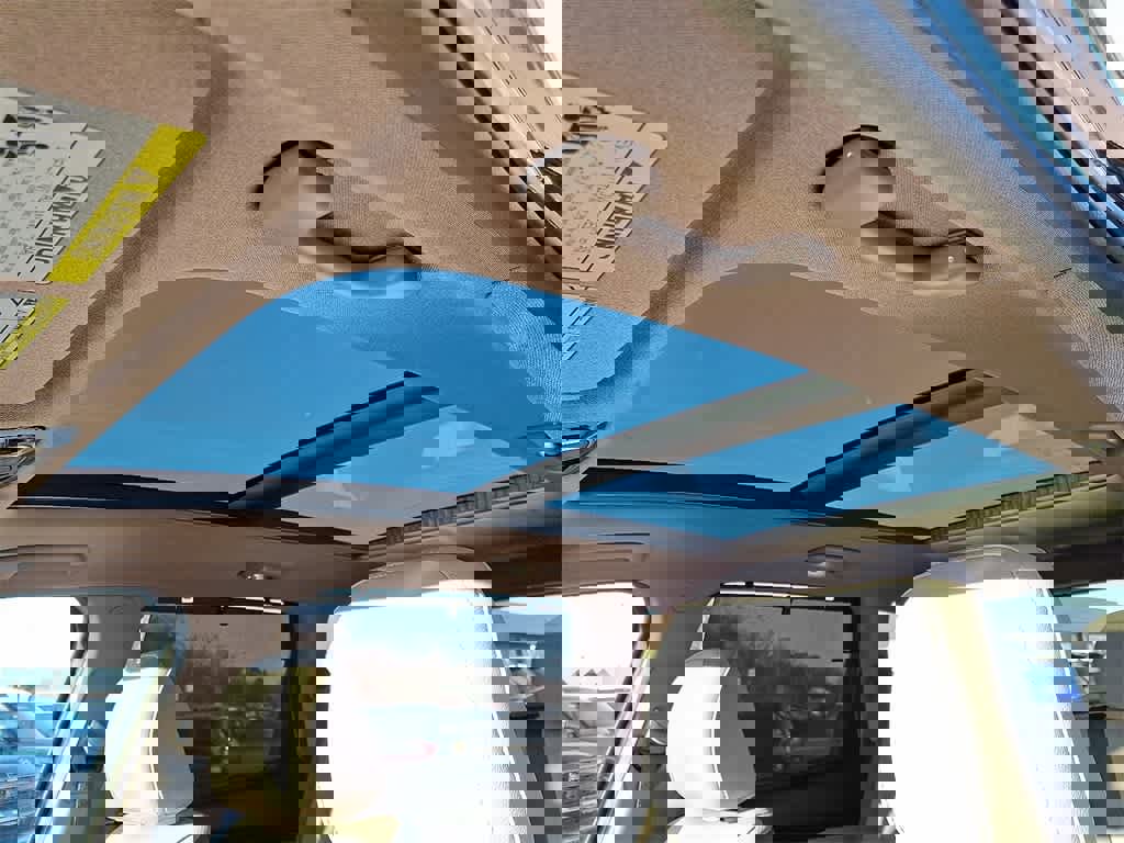 Used 2021 Hyundai Santa Fe Limited w/ Cargo Package image 12