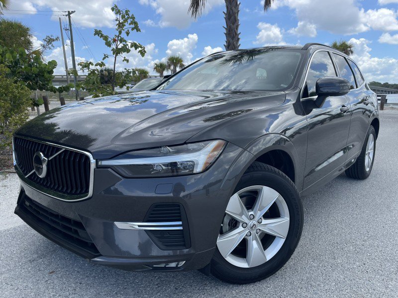 Used 2022 Volvo XC60 B5 Momentum AWD/4WD image 1