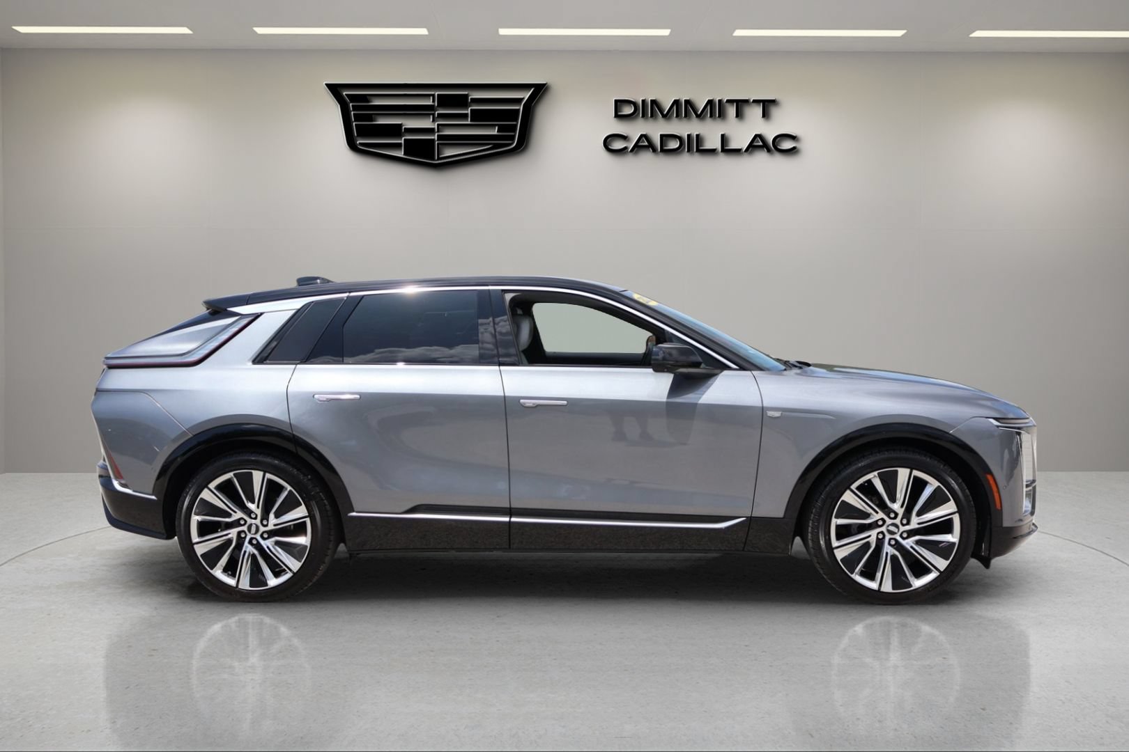 Certified 2023 Cadillac Lyriq 2WD image 4