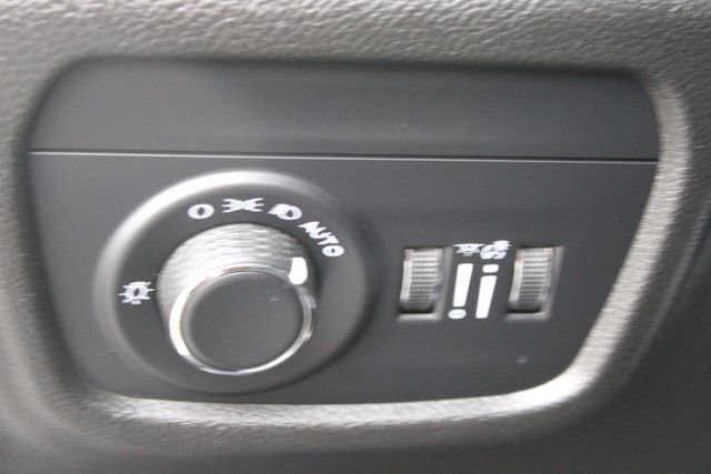 Used 2024 Jeep Grand Cherokee L Laredo image 13