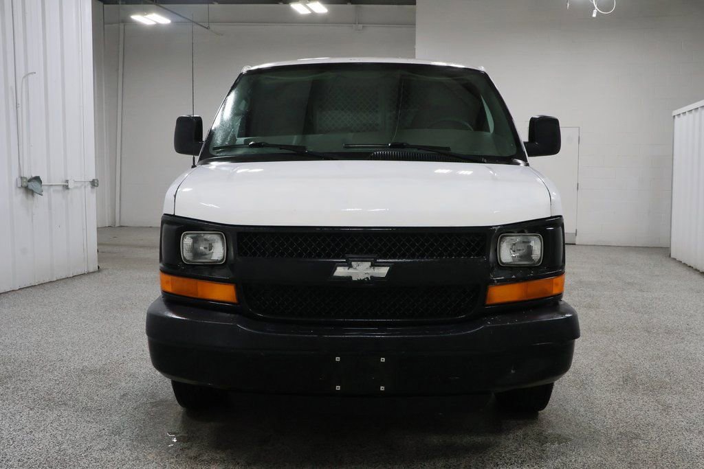 Used 2006 Chevrolet Express 2500 image 3
