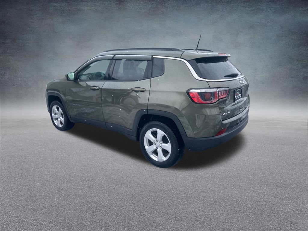 Used 2018 Jeep Compass Latitude image 3