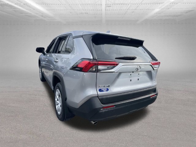 Used 2023 Toyota RAV4 LE AWD/4WD image 11