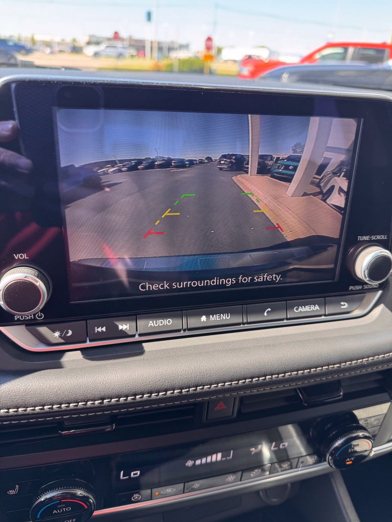 Used 2026 Nissan Rogue SV w/ Cold Weather Package FWD image 18