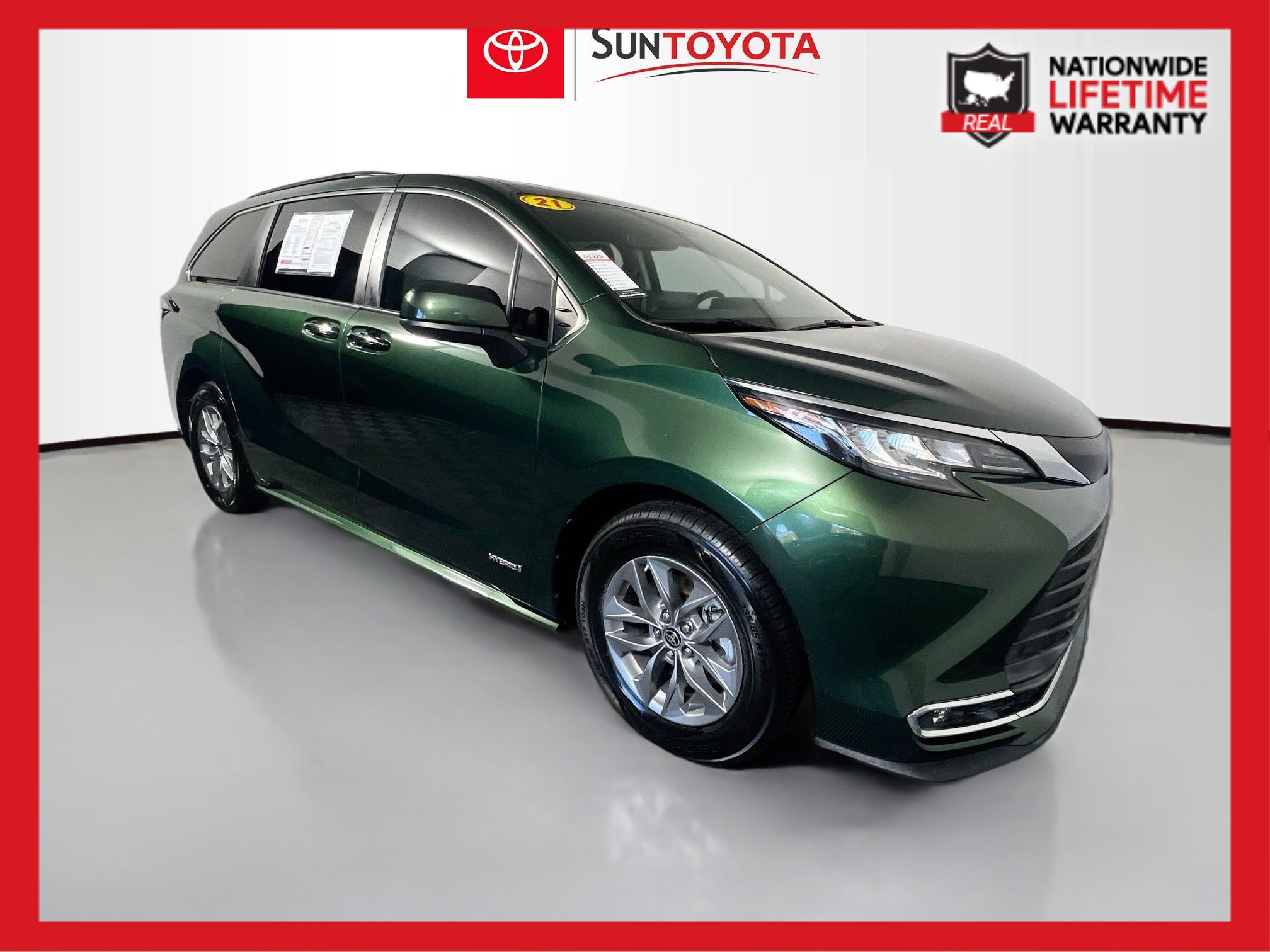 Used 2021 Toyota Sienna XLE