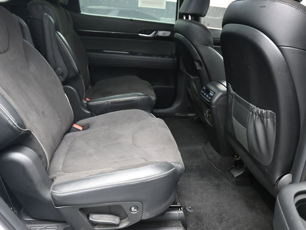 Used 2024 Hyundai Palisade Calligraphy image 18