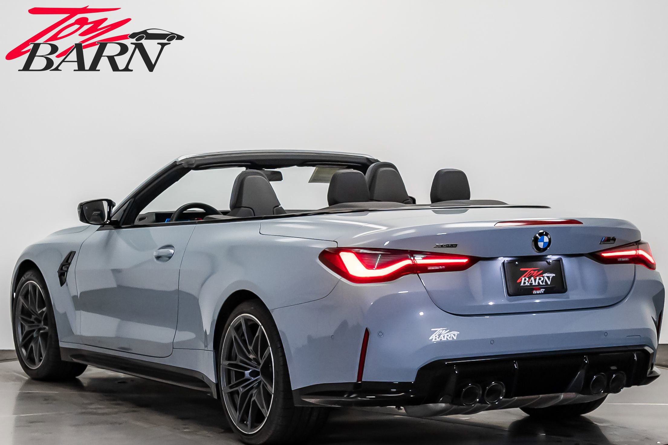 Used 2024 BMW M4 xDrive Competition w/ Executive Package image 3