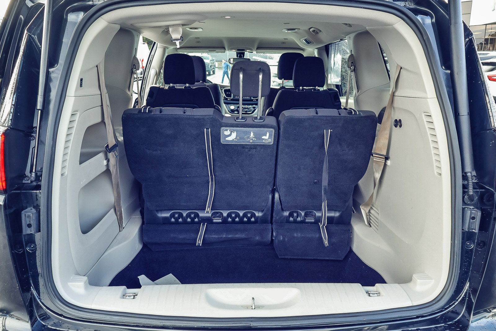 Used 2018 Chrysler Pacifica Touring Plus image 15