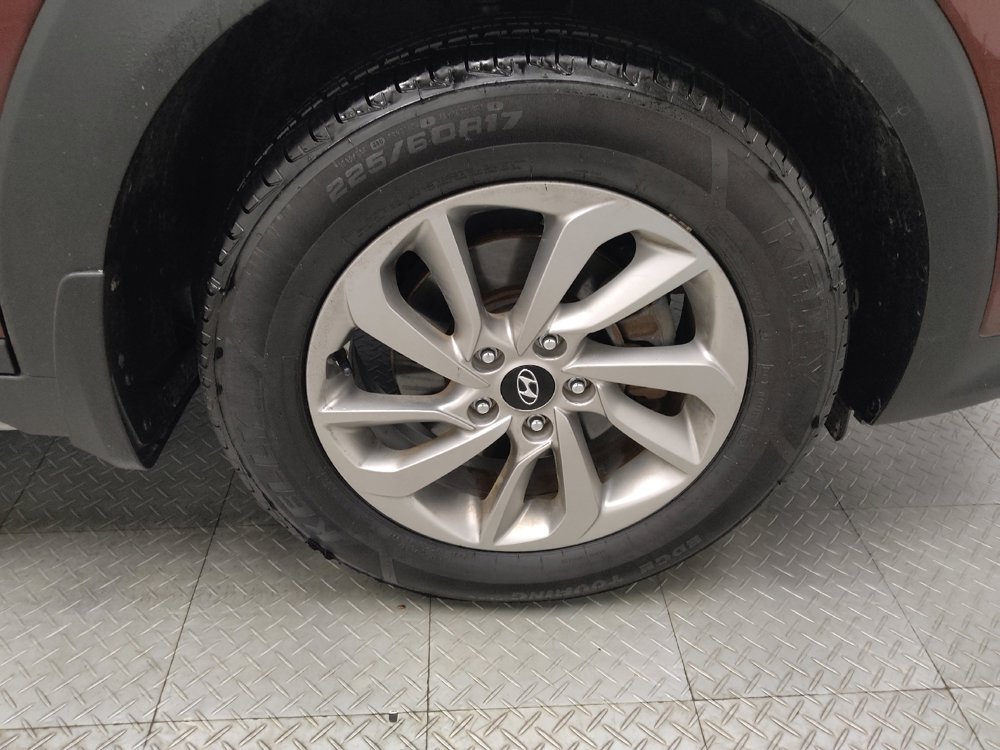 Used 2017 Hyundai Tucson SE w/ SE Popular Package 02 AWD/4WD image 31