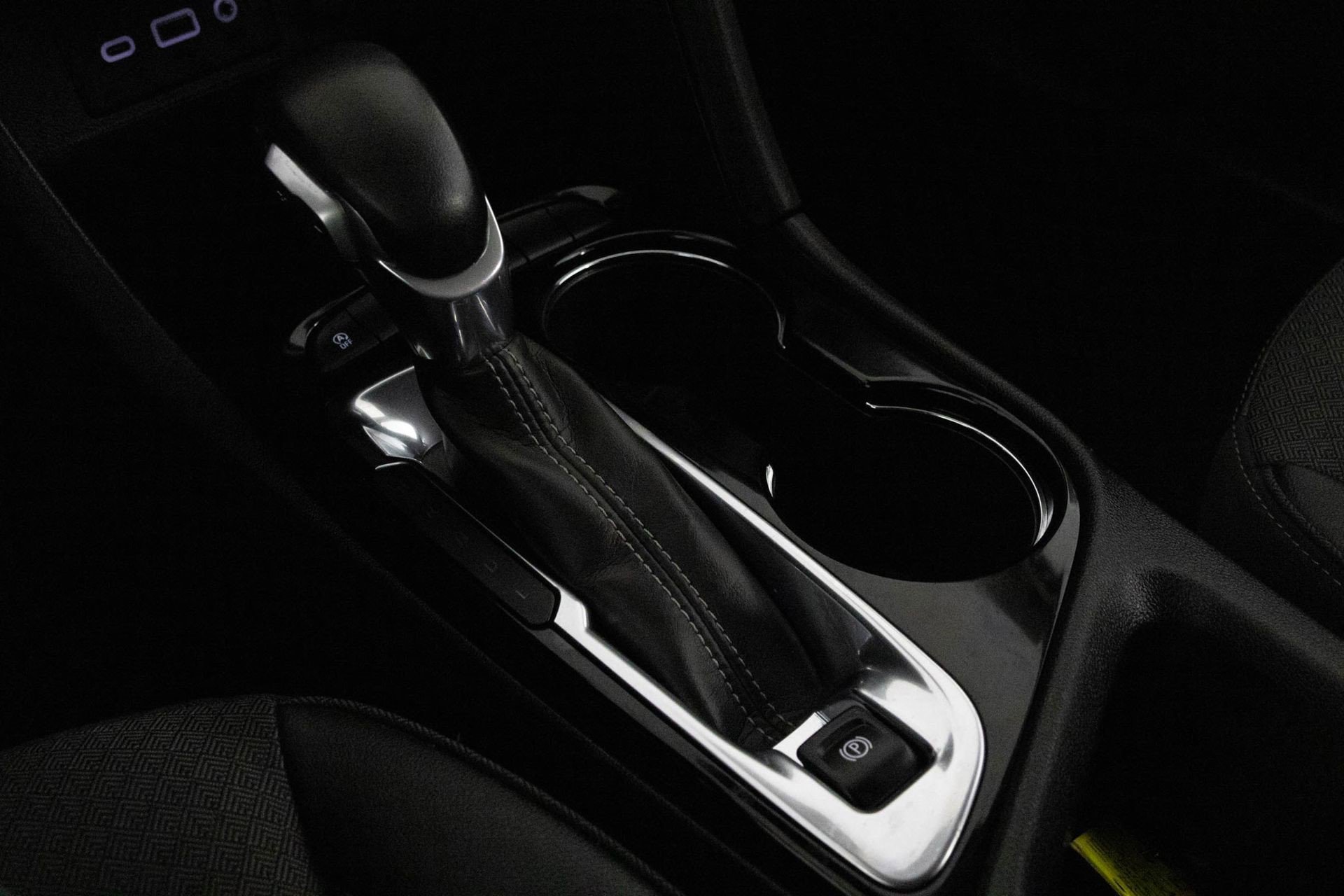 Certified 2023 Buick Encore GX Select w/ Sport Touring Package image 26