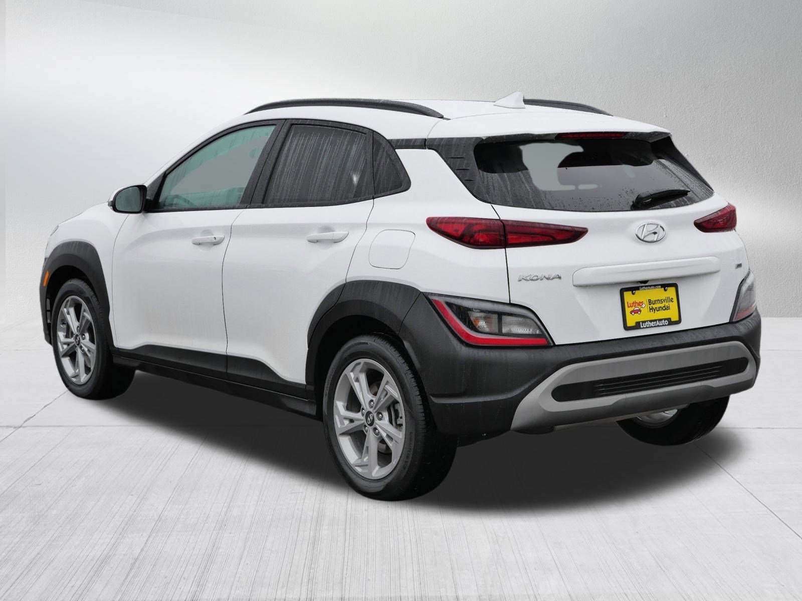 Certified 2022 Hyundai Kona SEL w/ Convenience Package image 5