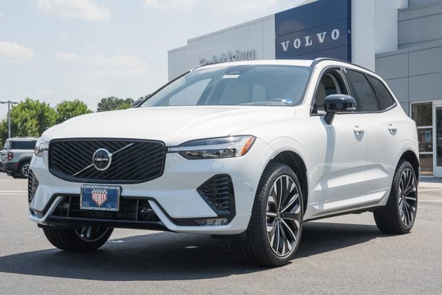 New 2026 Volvo XC60 B5 Ultra w/ Protection Package Premier AWD/4WD image 3