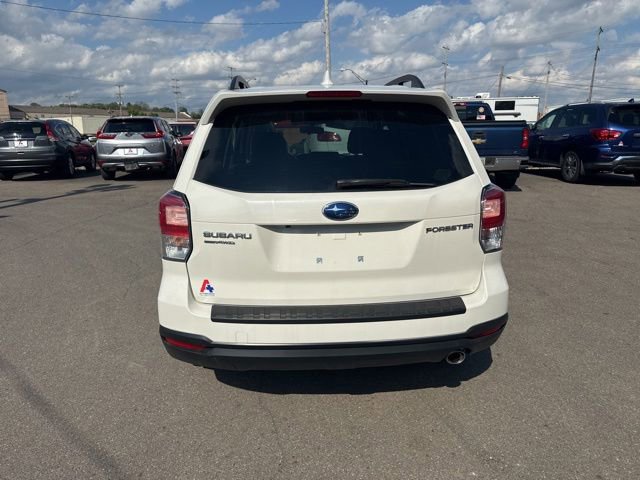 Used 2018 Subaru Forester 2.5i Premium AWD/4WD image 4