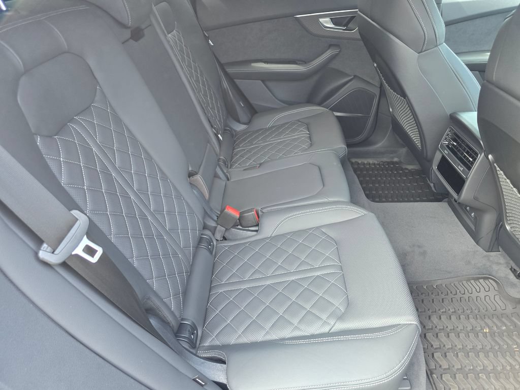 New 2026 Audi SQ8 Premium Plus AWD/4WD image 12
