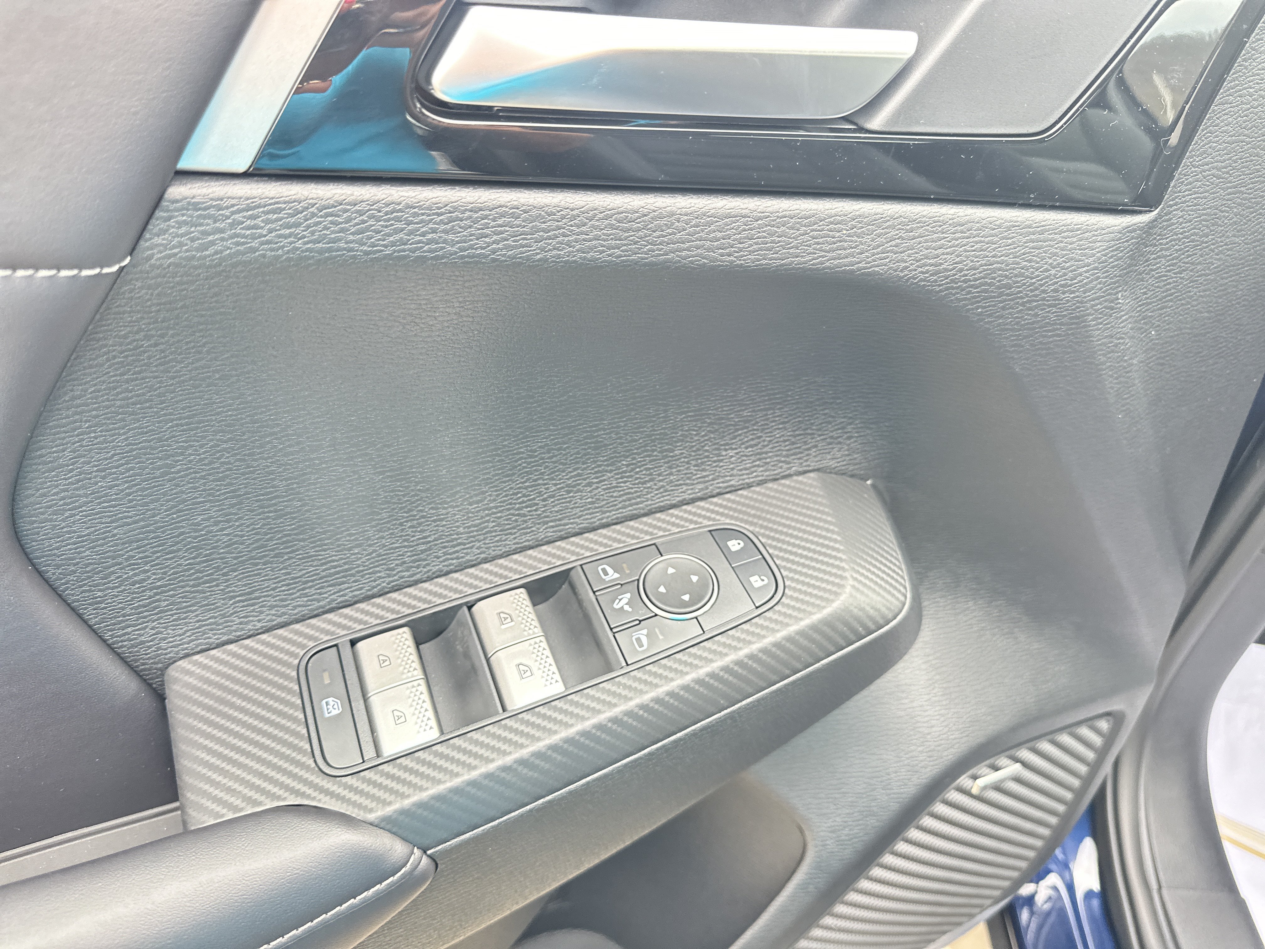 New 2026 Mitsubishi Outlander SE AWD/4WD image 9