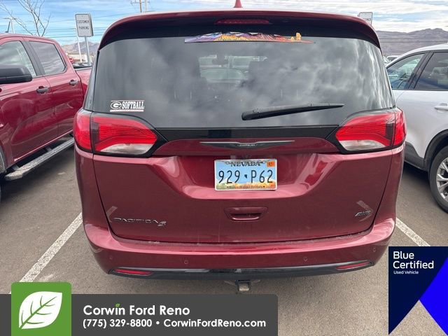 Used 2020 Chrysler Pacifica Touring-L image 5