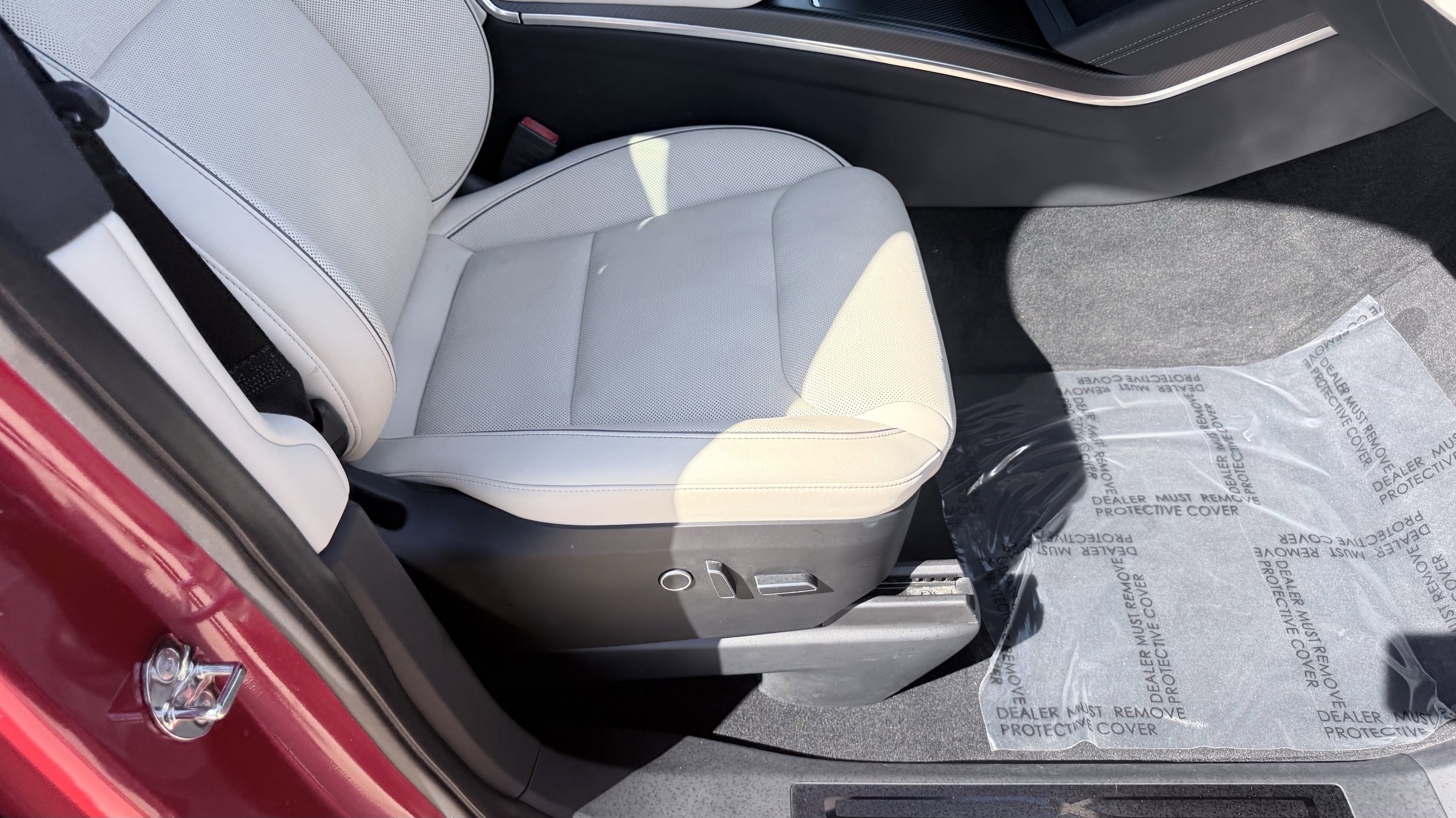 Used 2022 Tesla Model X Plaid image 46
