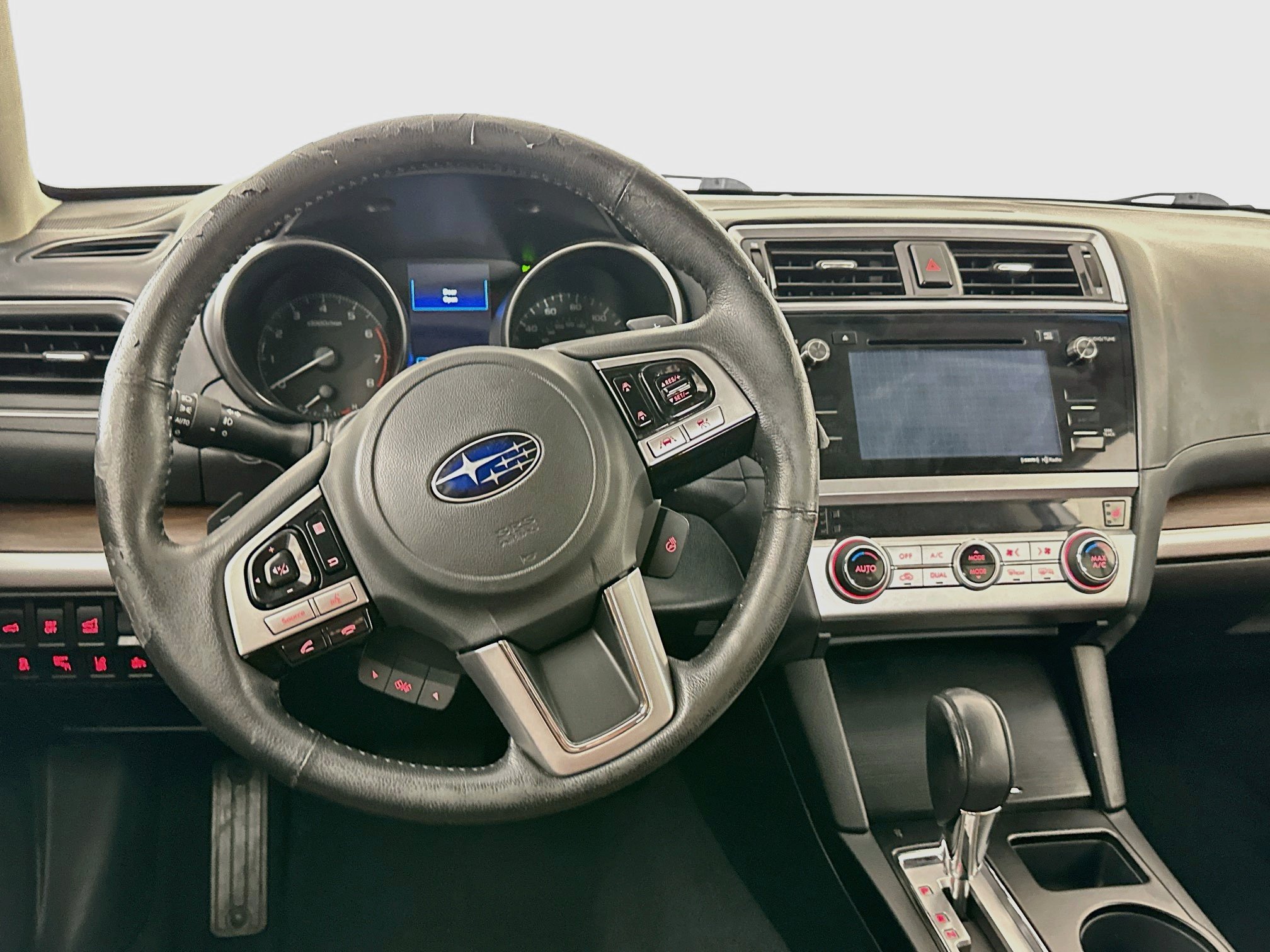 Used 2017 Subaru Outback 2.5i Touring AWD/4WD image 18