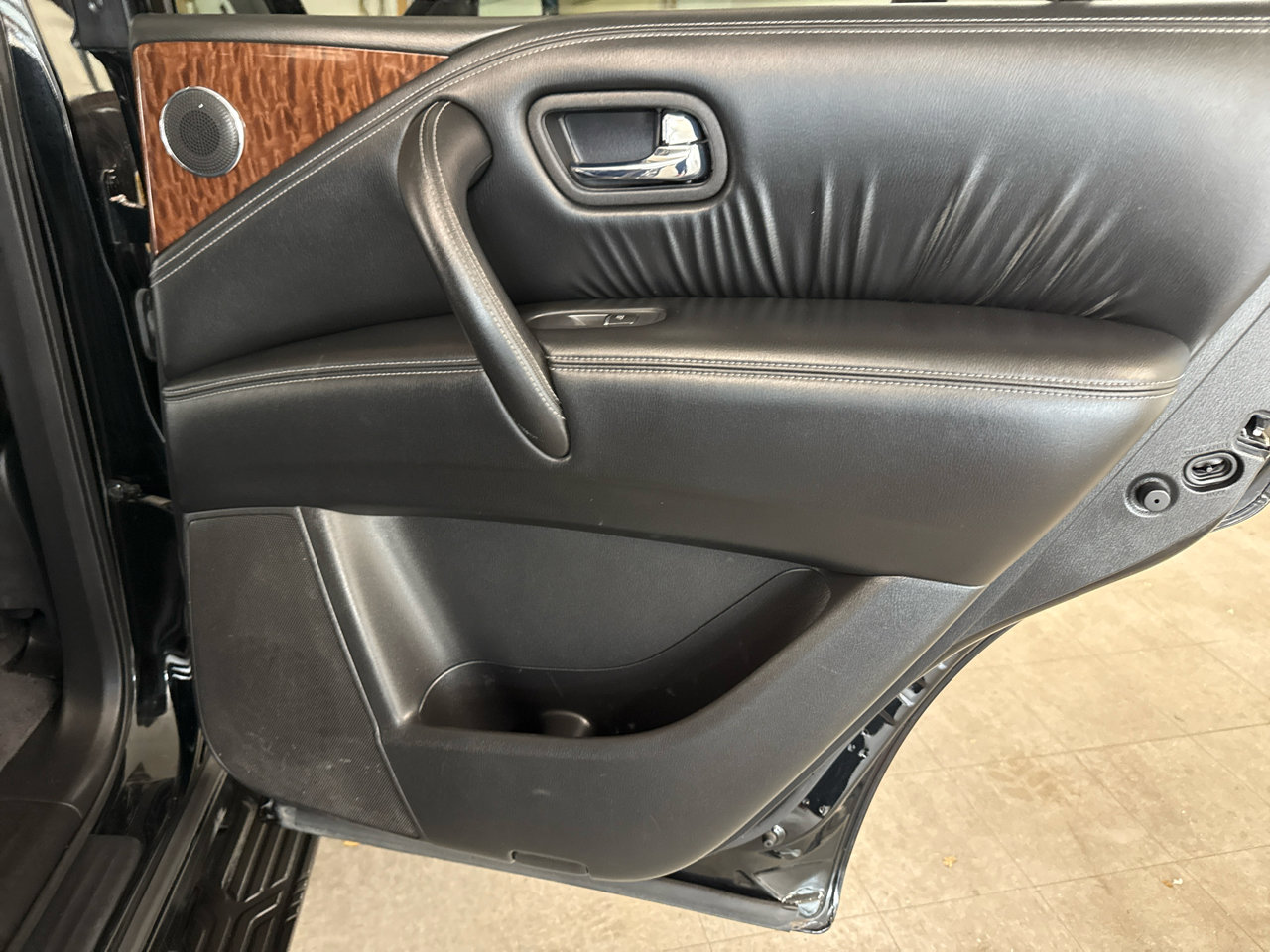 Used 2020 Nissan Armada SL image 53