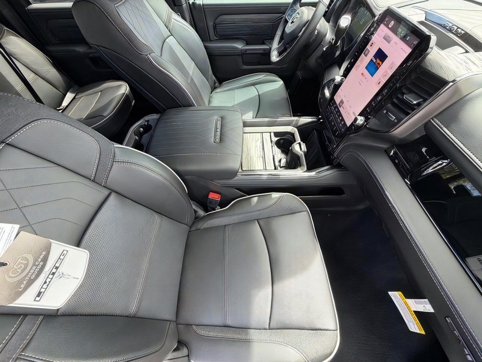 New 2026 RAM 2500 Limited AWD/4WD image 10