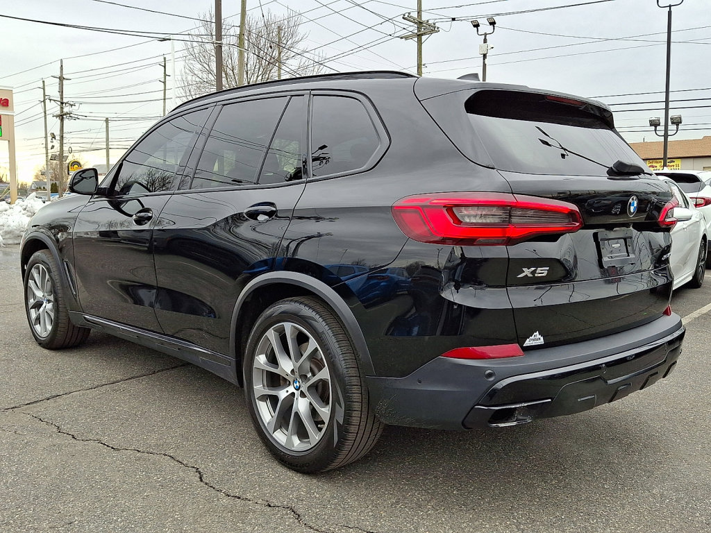 Used 2019 BMW X5 xDrive40i w/ Convenience Package AWD/4WD image 3