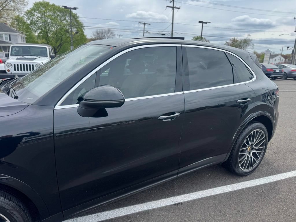 Used 2019 Porsche Cayenne S AWD/4WD image 12