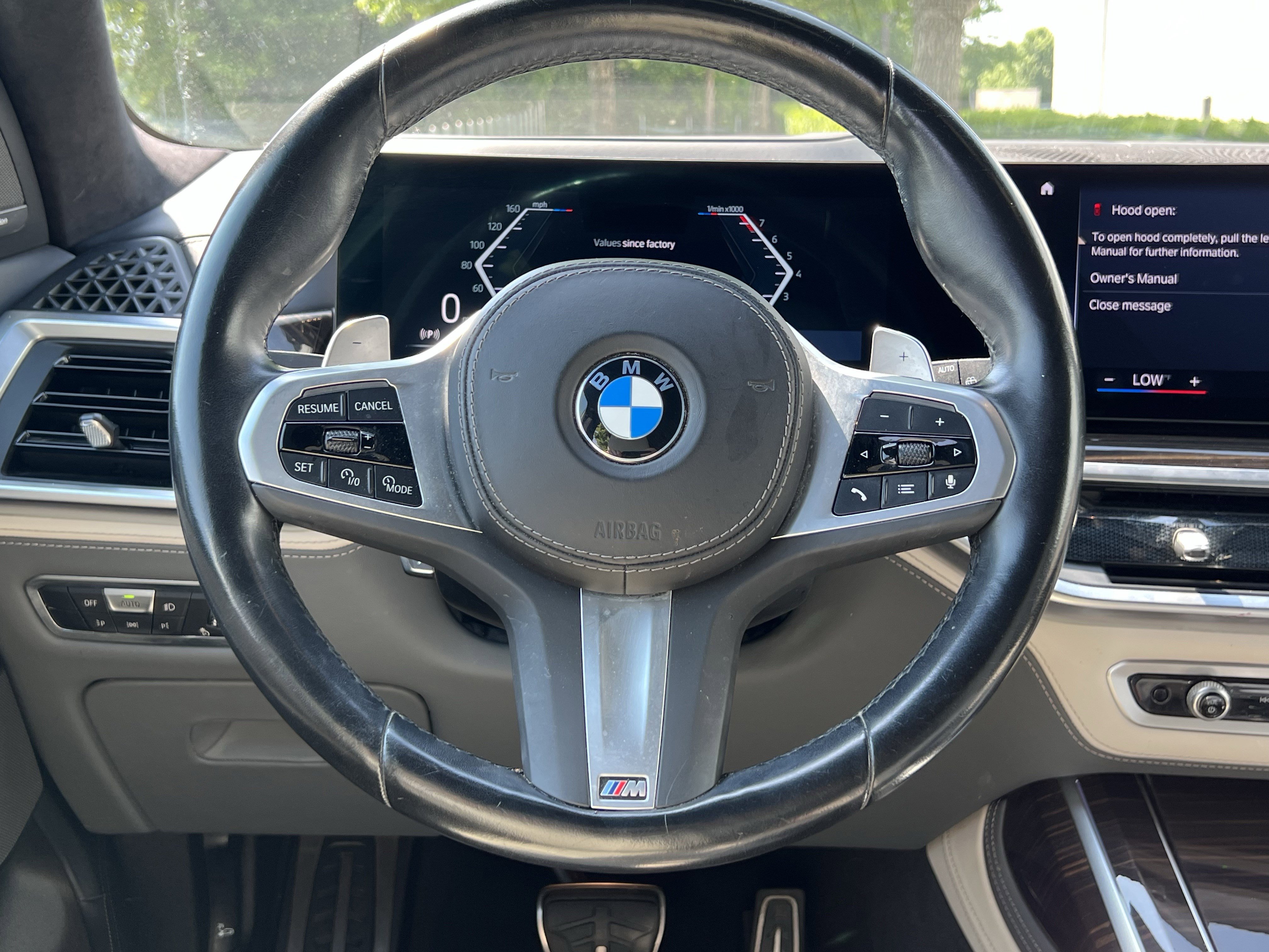 Used 2023 BMW X7 xDrive40i w/ Executive Package AWD/4WD image 18