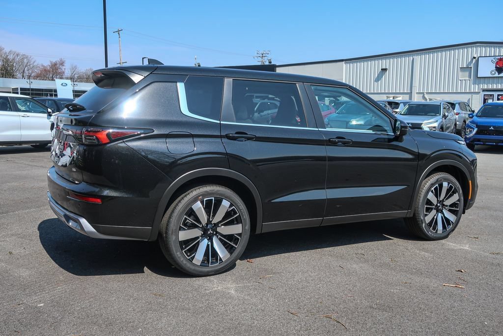 New 2026 Mitsubishi Outlander SE AWD/4WD image 9