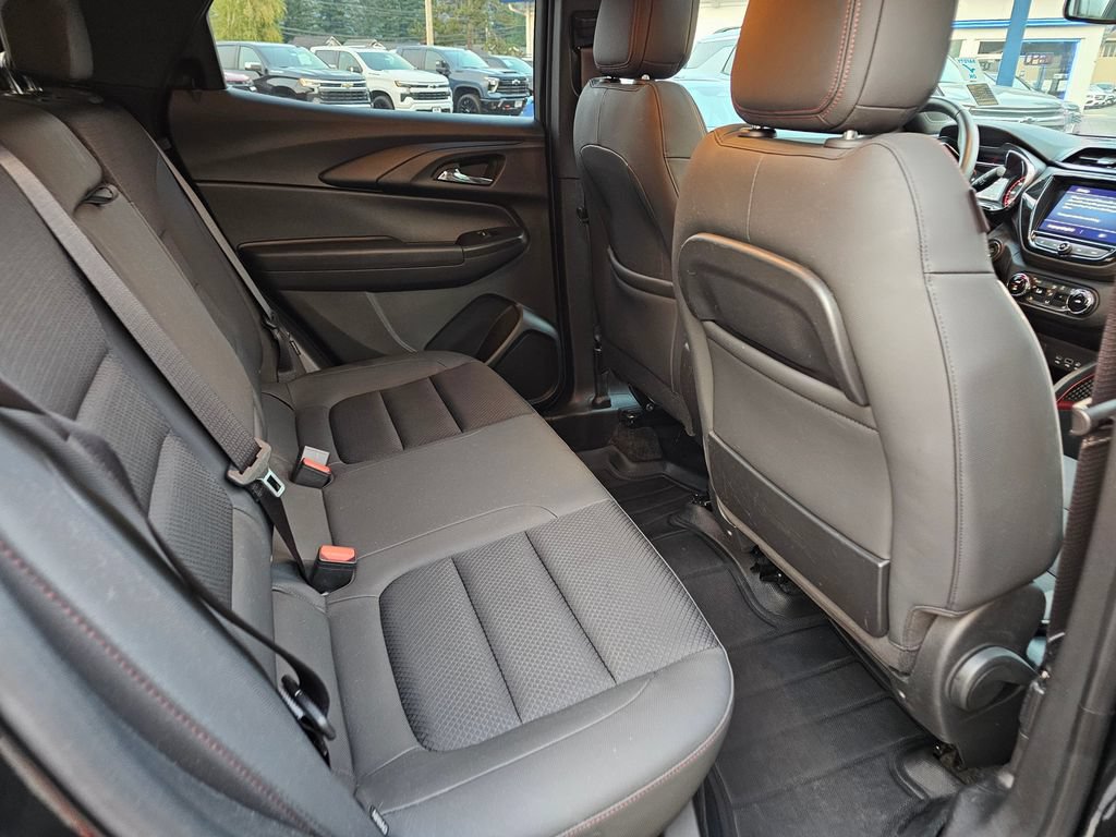 Used 2023 Chevrolet TrailBlazer RS w/ Convenience Package AWD/4WD image 16