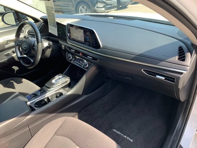 Certified 2023 Hyundai Sonata SEL w/ Convenience Package FWD image 11