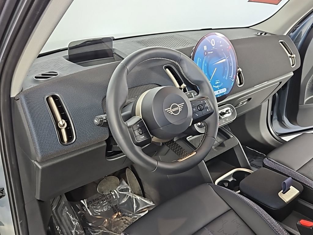 Certified 2025 MINI Cooper Countryman S image 31