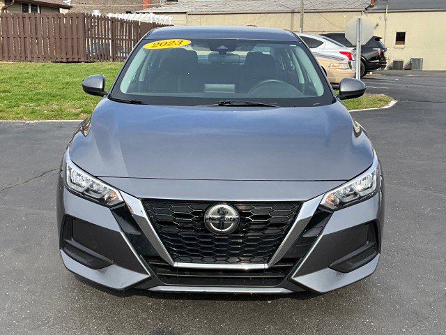 Used 2023 Nissan Sentra SV FWD image 2