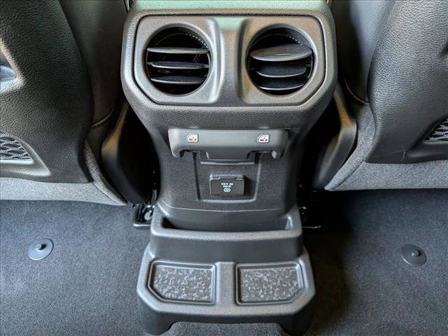 Used 2025 Jeep Wrangler Sahara w/ Safety Group image 16