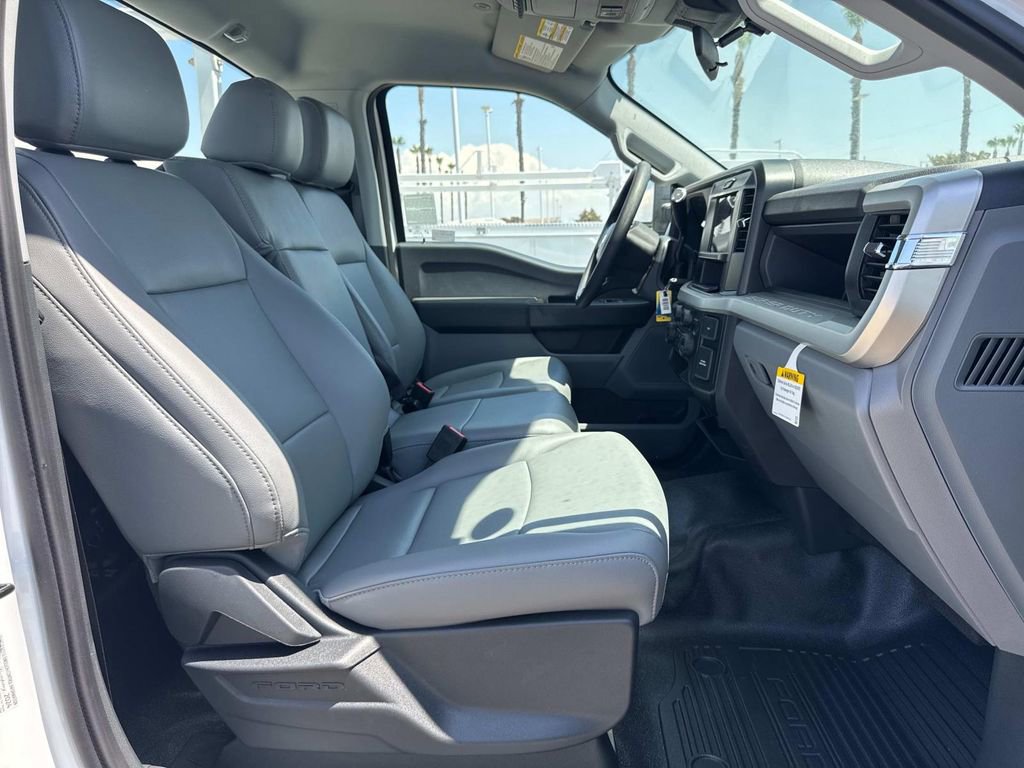 New 2025 Ford F350 XL w/ XL Chrome Package RWD image 22