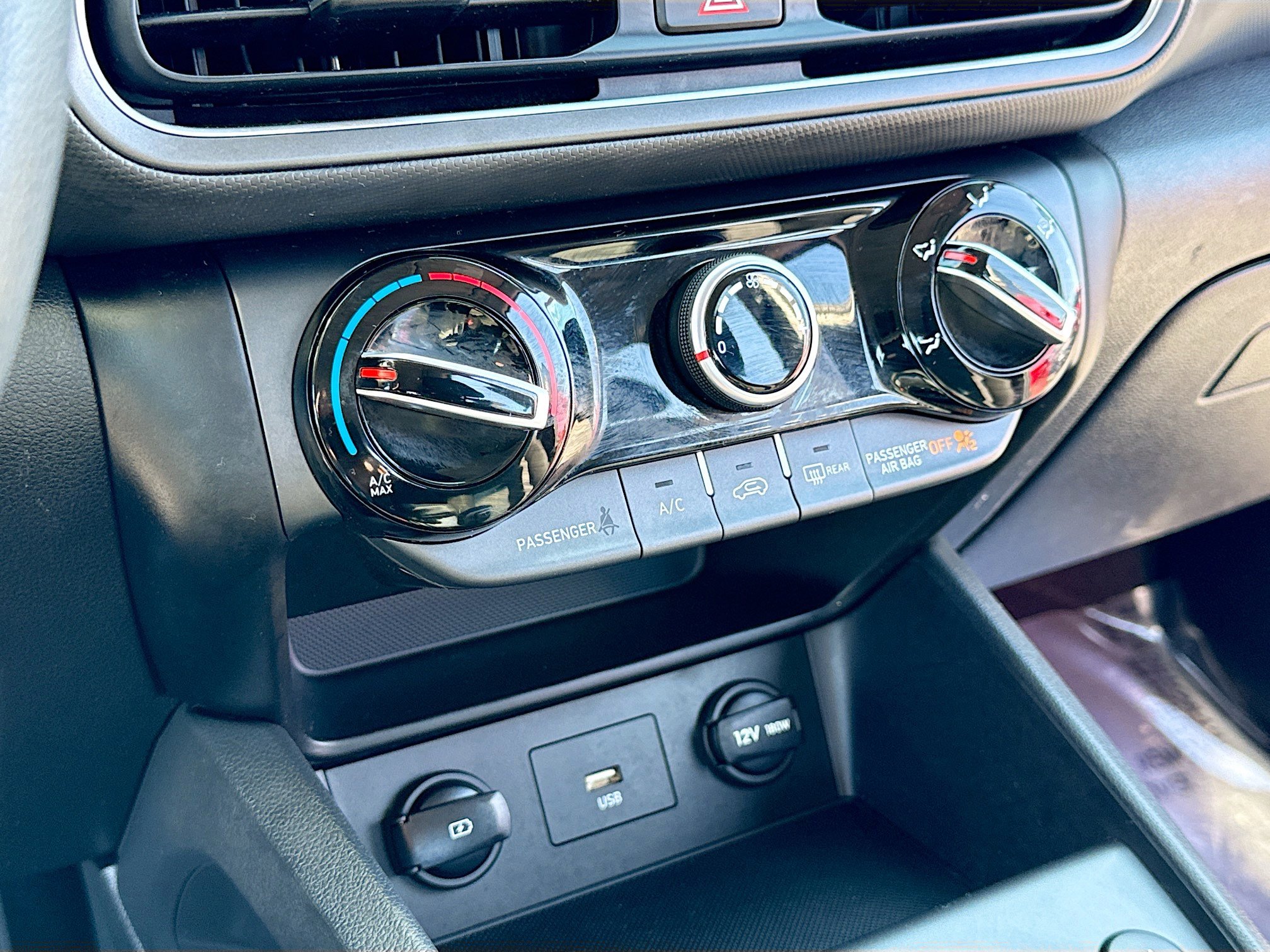 Certified 2023 Hyundai Kona SEL image 11