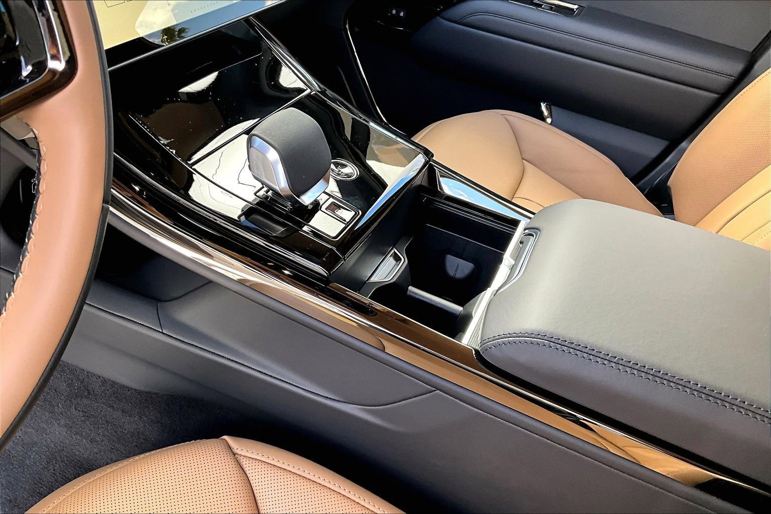 New 2026 Land Rover Range Rover Sport Dynamic SE image 8