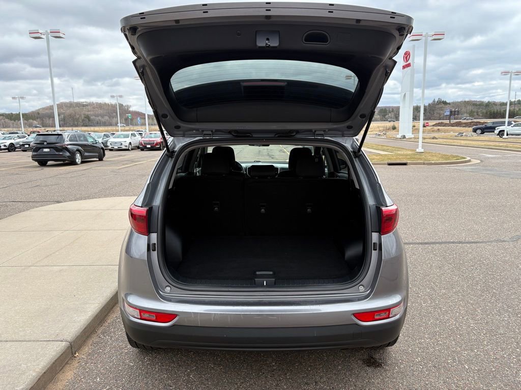 Used 2017 Kia Sportage LX image 4
