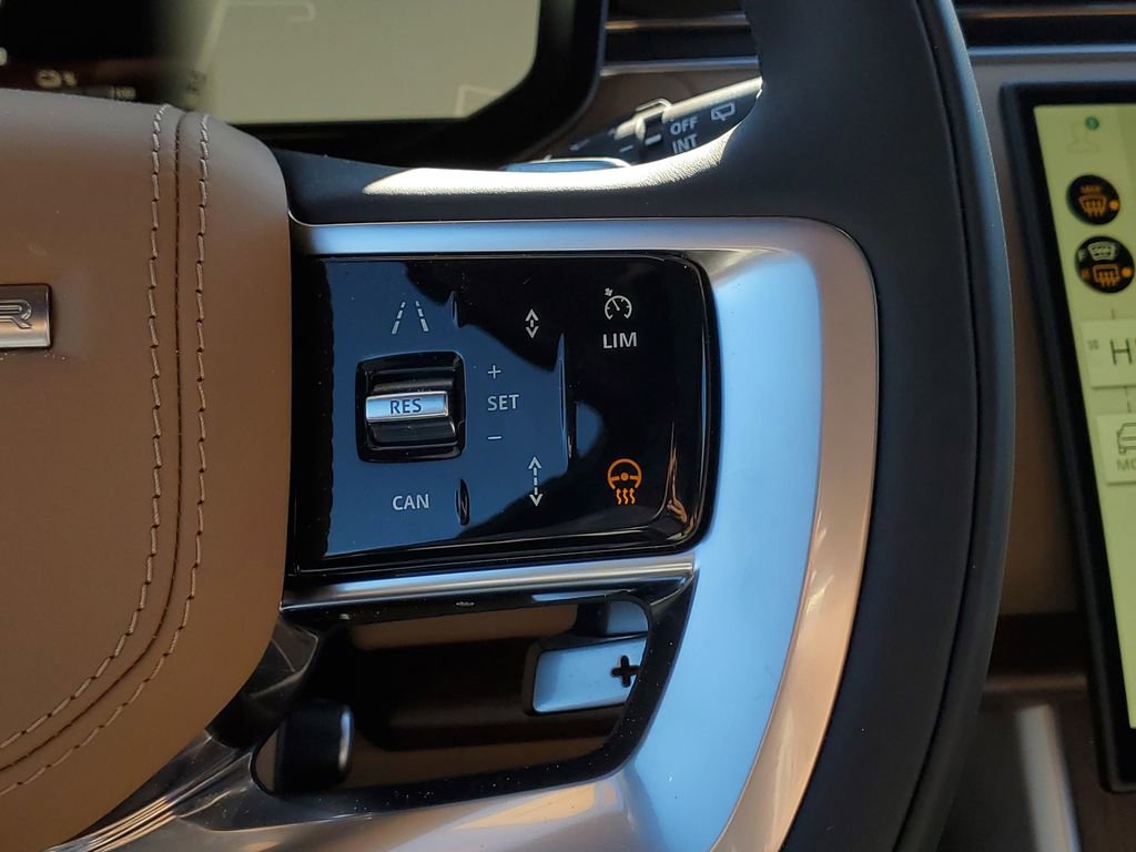 New 2026 Land Rover Range Rover SE image 18